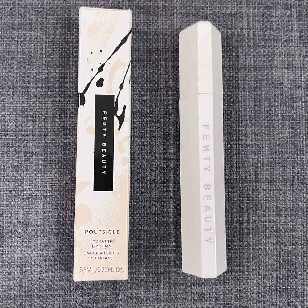 NWT FENTY BEAUTY Poutsicle Hydrating Lip Stain Full Size - STRAWBERRY SANGRIA 03